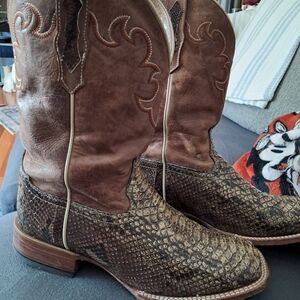 Cody James Brown Snakeskin Cowboy Boots